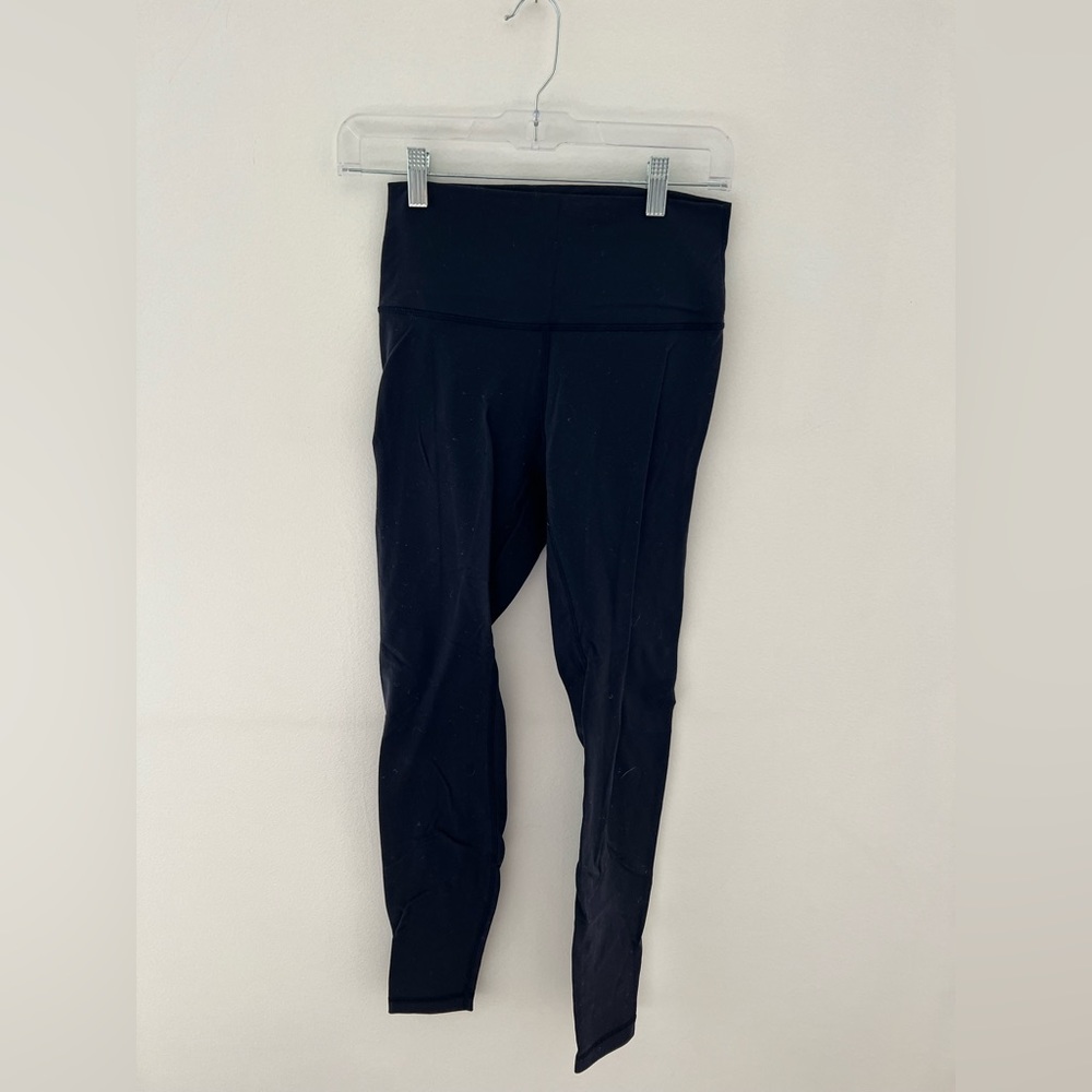 Lululemon Wunder Under Navy leggings 28”